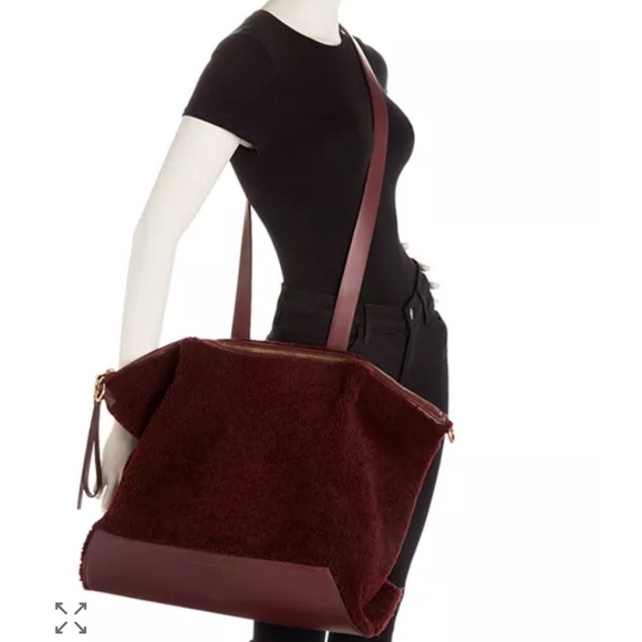 Salvatore Ferragamo double strap duffle bag - Picture 2 of 11